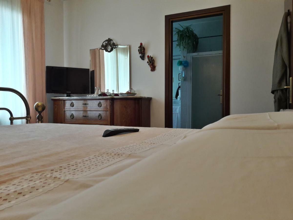 Bed and Breakfast Da Zio Sasa Mirano Exterior foto